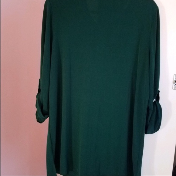 fall time Emerald green top with velvet trim - Picture 5 of 6